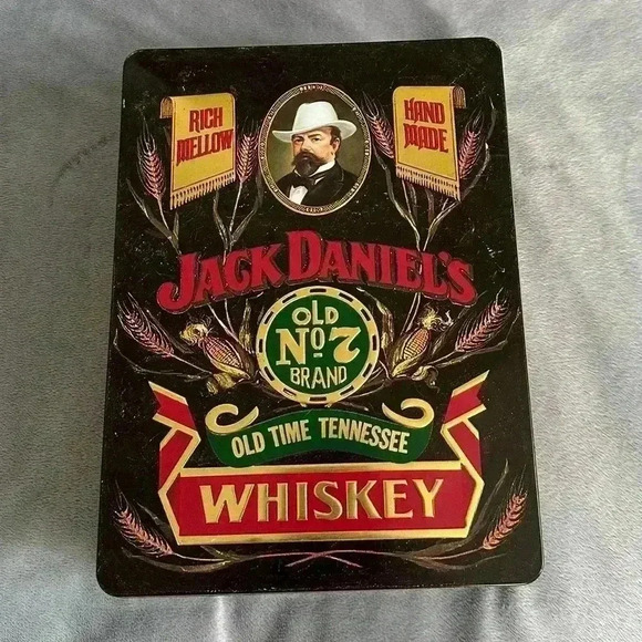 💎💟Vintage Jack Daniels Collectors Tin Box - Picture 2 of 16